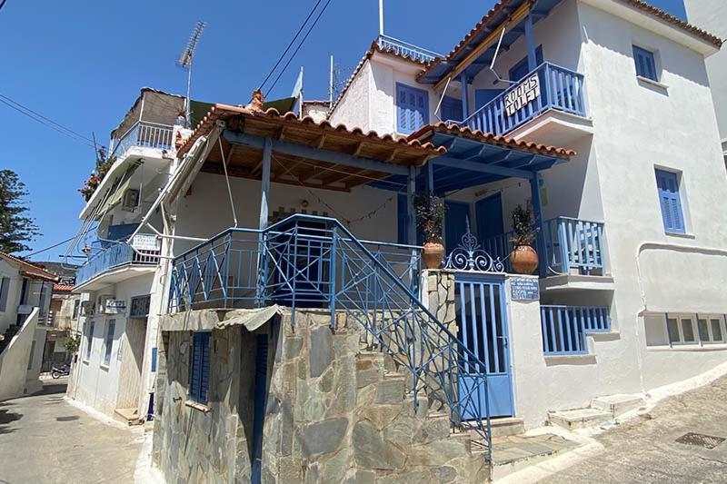Nikos Rooms And Studios Poros Town Bagian luar foto