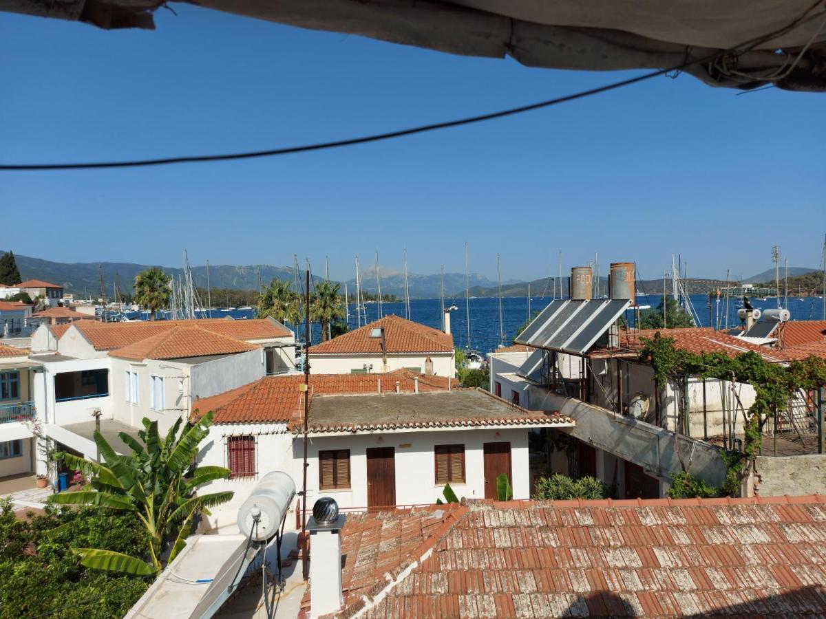 Nikos Rooms And Studios Poros Town Bagian luar foto